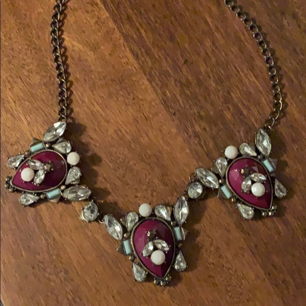 Statement necklace